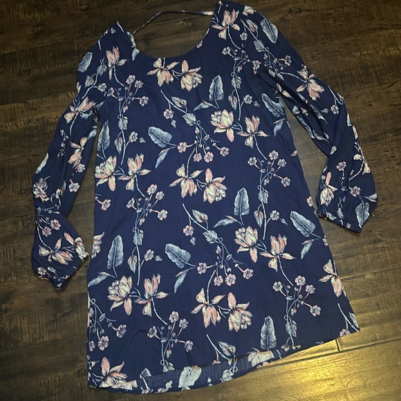 Billabong Dresses & Skirts - Billabong Summer Dress Size S